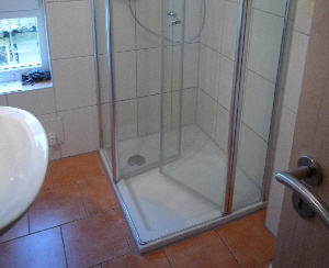 Flachduschwanne nachher